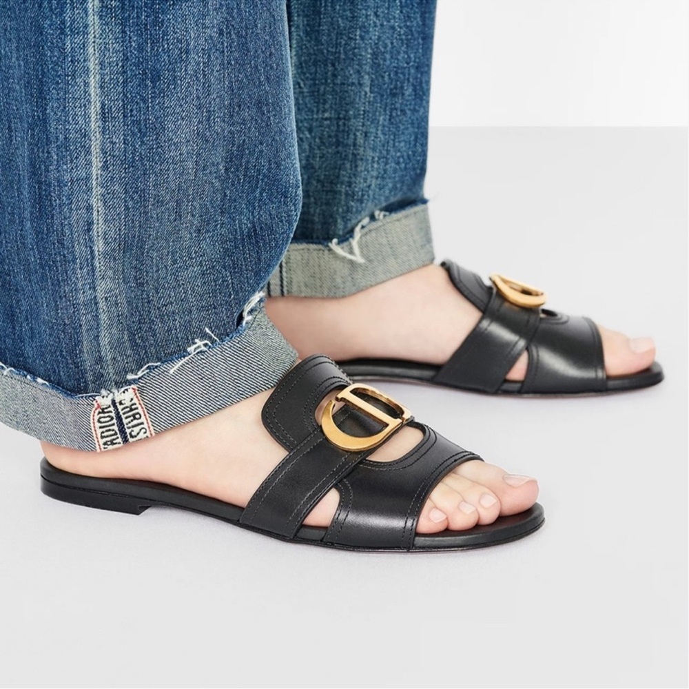 Dior 30 Montaigne Slides in black calfskin